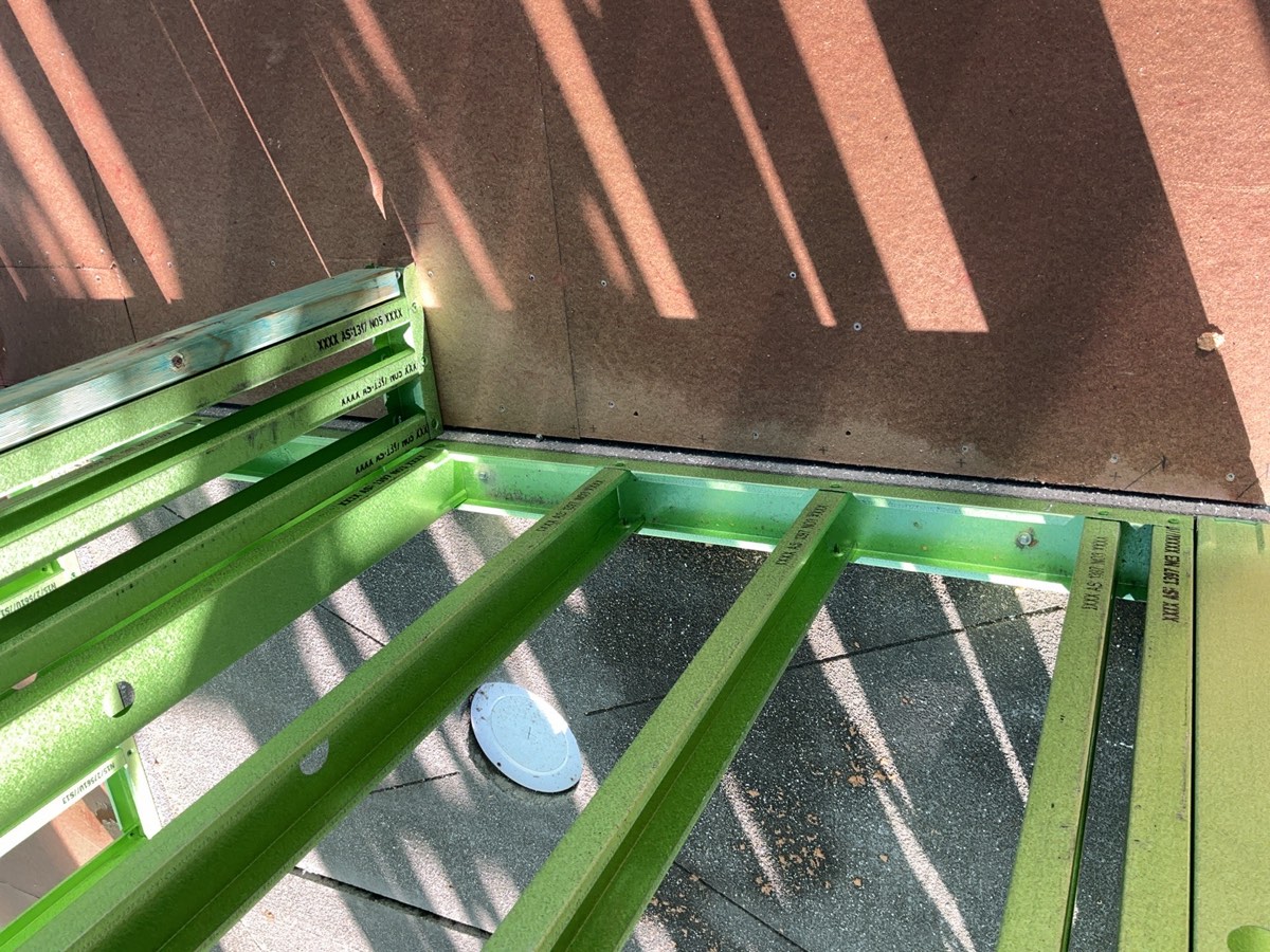 Bottom plates appear fine, recorded during a frame inspection in Austral