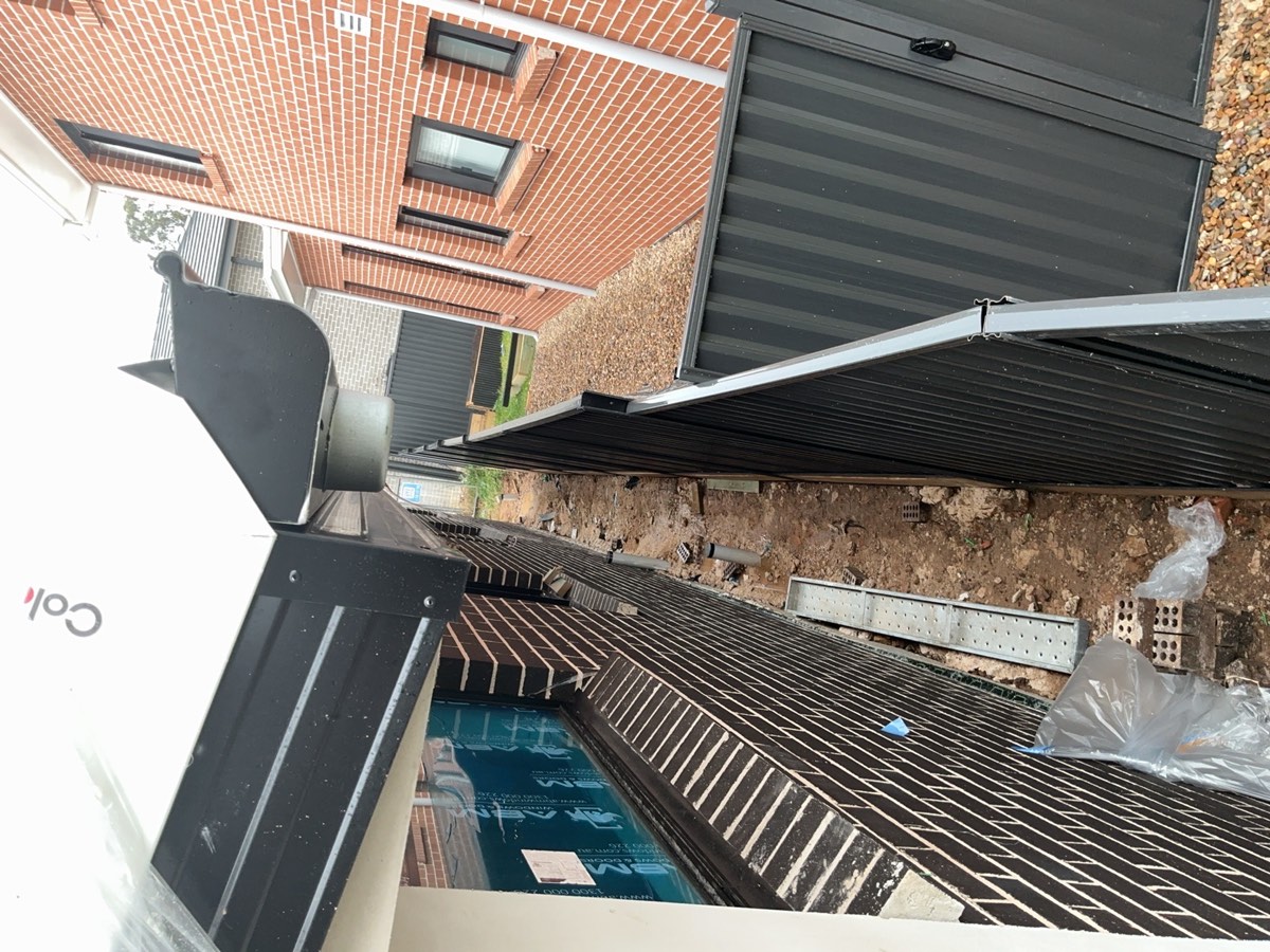 Downpipes on one level only